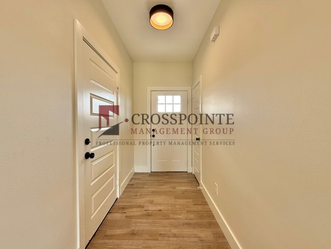 Building Photo - Tour Today! 3 Bedroom, 2 Bathroom Home in Lindale!