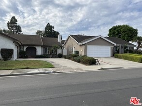 Building Photo - 9522 Telhan Dr