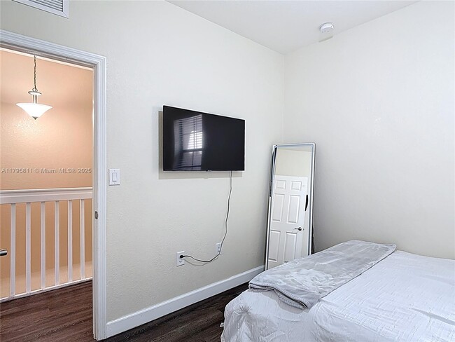 Building Photo - 15073 SW 115th Terrace