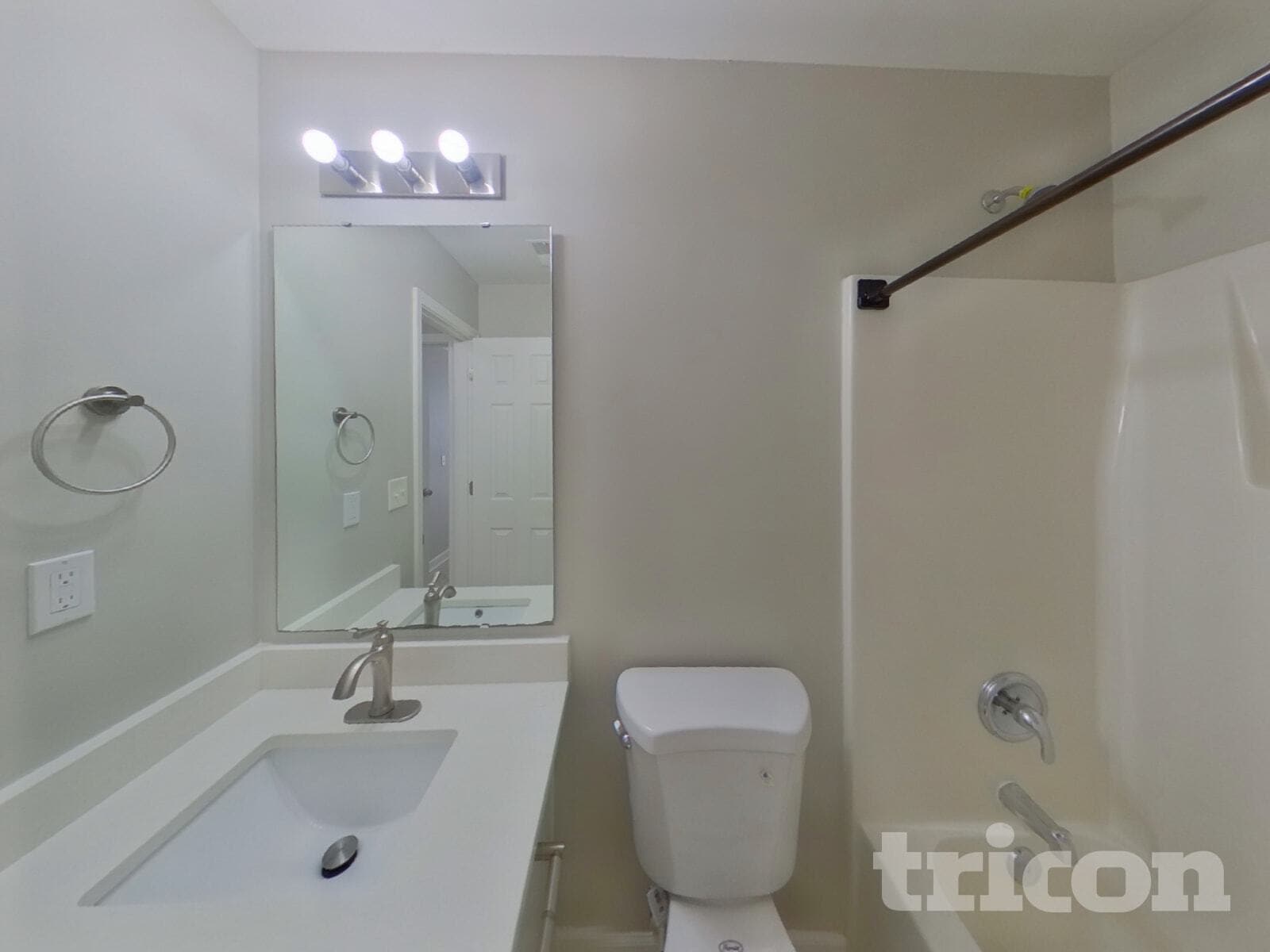 Building Photo - 882 Anchor Way NE