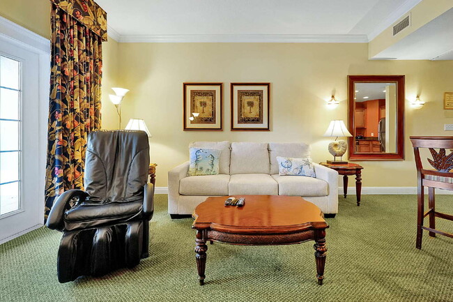 Building Photo - "Fully Furnished 3-Bedroom Condo in Desirable Heritage Crossing"
