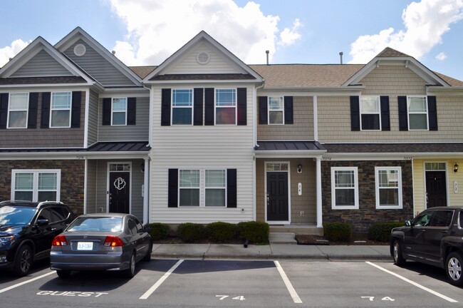 Building Photo - Spacious 3 Bedroom | 2.5 Bath Morrisville ...