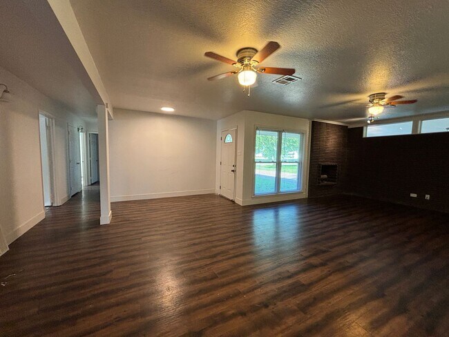 Building Photo - Greenacres Place in North Bossier