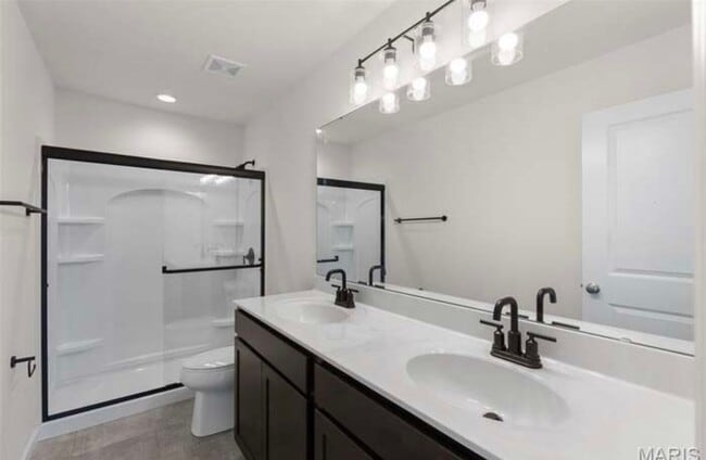 Building Photo - 408 Honor Hill Dr