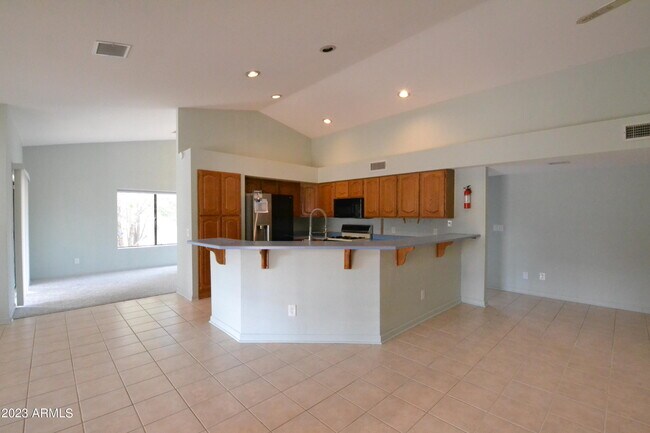 Building Photo - 3704 St Andrews Dr