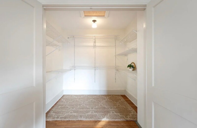 Building Photo - 2014 Golf Terrace Dr