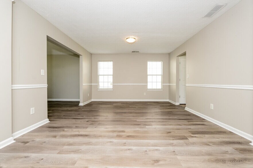 Building Photo - 1110 Ivey Ln