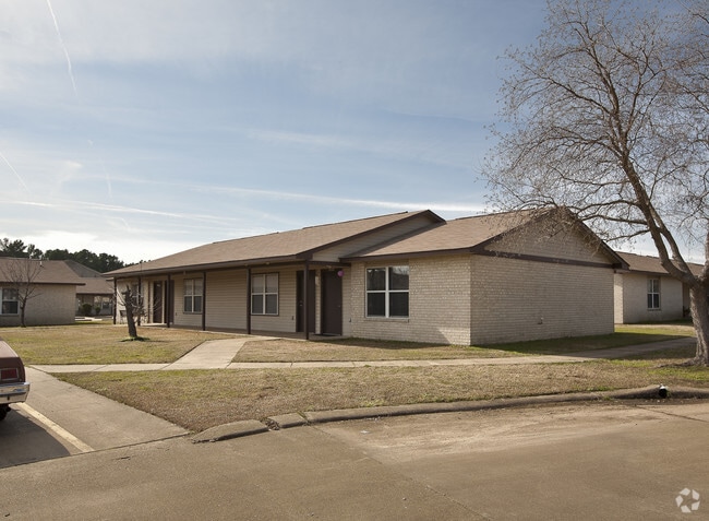 Primary Photo - Bentley Apartments