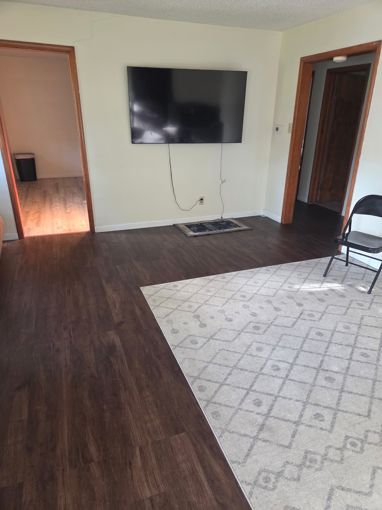 Livingroom - 1502 N Ridgeway Ave