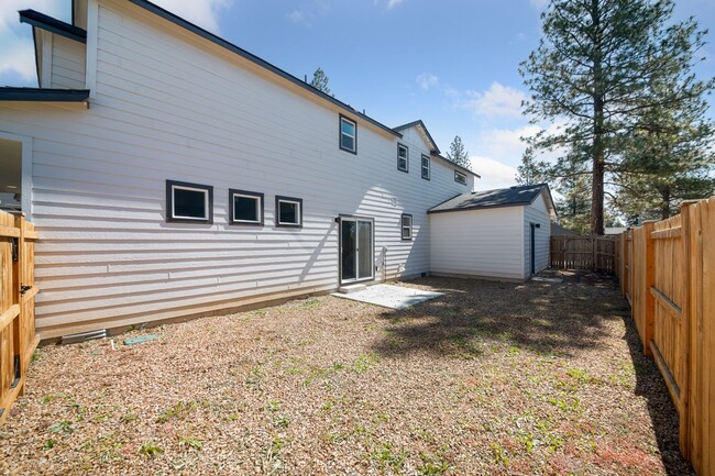 Building Photo - Beautiful 4BR home McKenzie Meadows