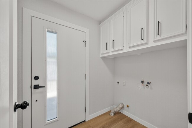 Building Photo - 11742 N Little John Cir