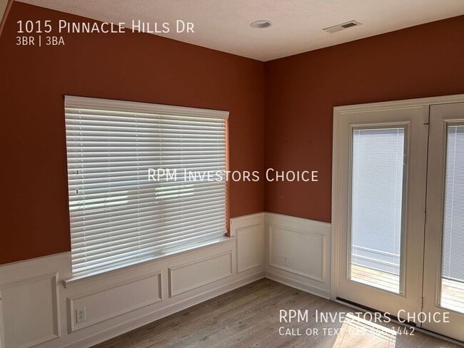 Building Photo - 1015 Pinnacle Hills Drive