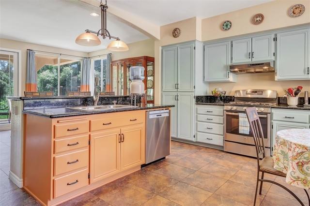 Building Photo - 29504 Platanus Dr