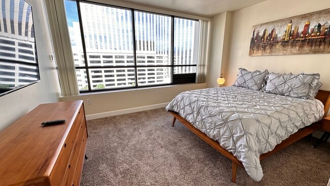 Building Photo - 450 N Arlington Ave