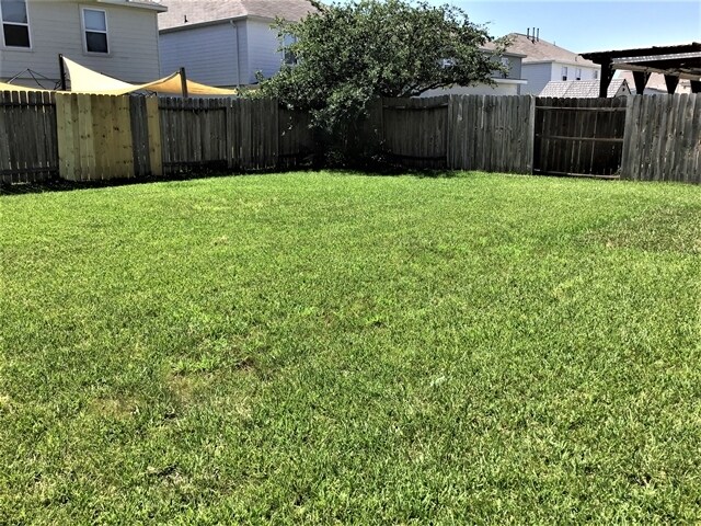 Building Photo - 16904 Tableland Trl