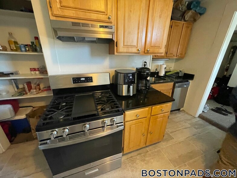 Building Photo - 53 W Seventh St