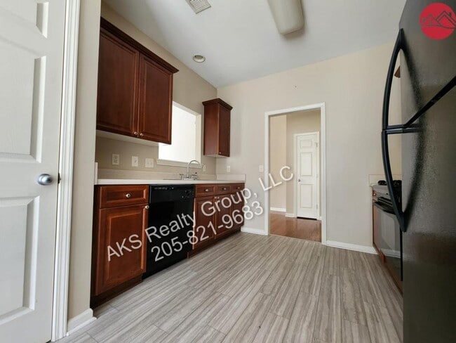 Building Photo - 2045 Forest Lakes Ln