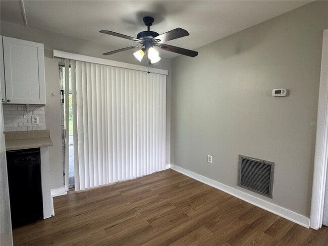 Building Photo - 1014 Park Manor Dr