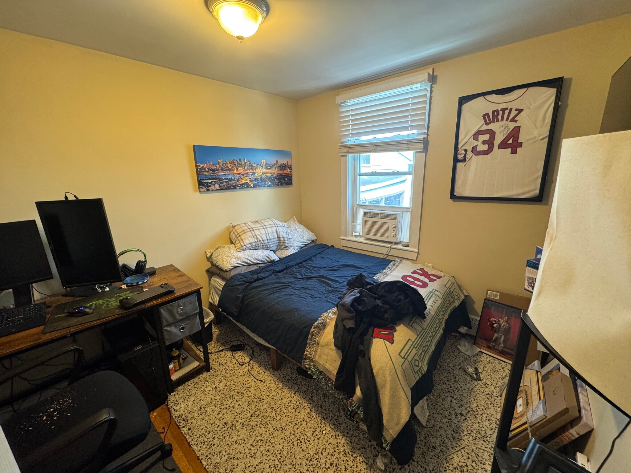 Building Photo - 260 Gold St