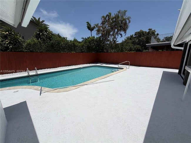 Building Photo - 14271 SW 107th Terrace