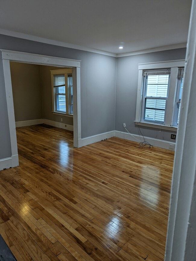 Primary Photo - 159 West St