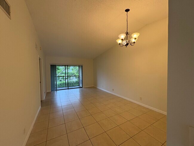 Building Photo - 6552 Arleigh Ct