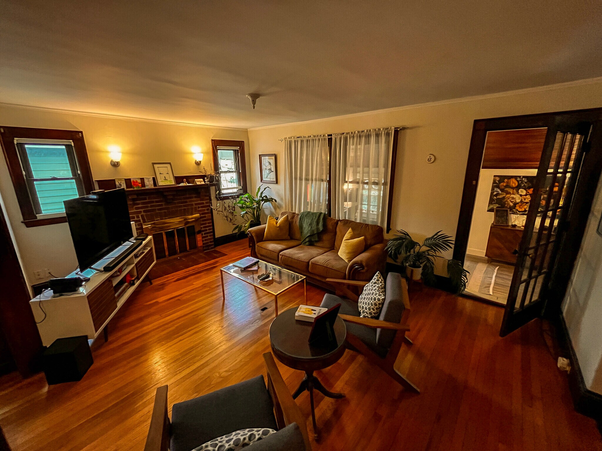 Living room - 181 Trapelo Rd