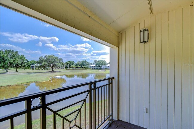 Building Photo - 29300 Bay Hollow Dr