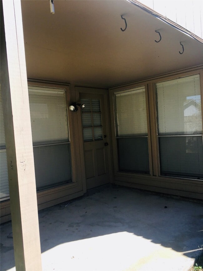 Building Photo - 16406 Moary Firth Dr