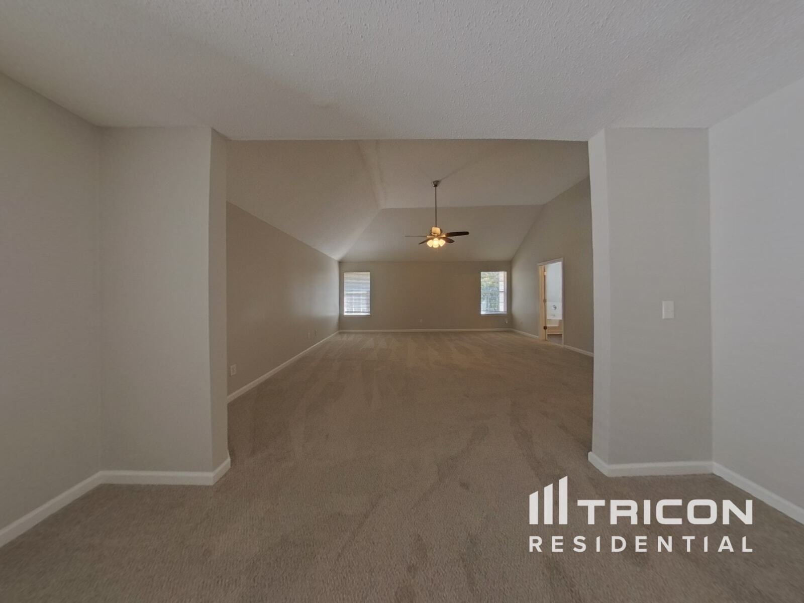 Building Photo - 2880 Chilhowee Dr