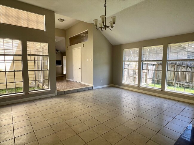 Building Photo - 6503 Marinwood Dr