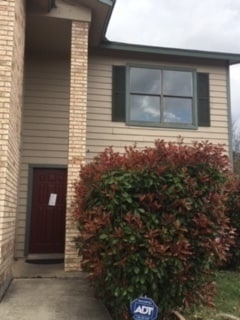 Building Photo - Spacious 4-Bedroom, 2.5-Bath Home with One-Car Garage!