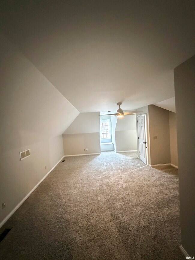 Building Photo - 2644 Waterstone Dr
