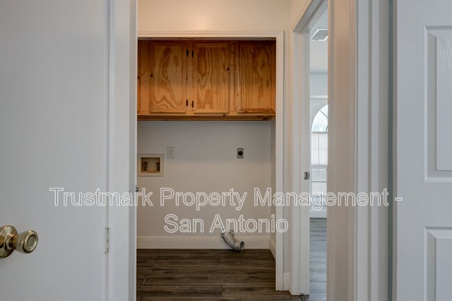 Building Photo - 514 Freiling