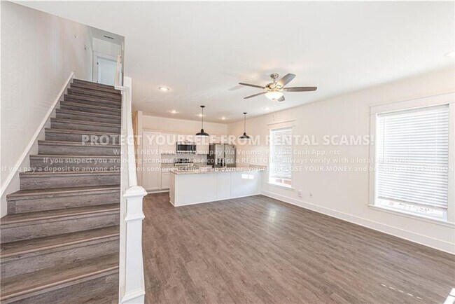 Building Photo - 1364 W Cleveland St