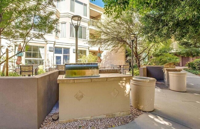 Building Photo - 425 W Rio Salado Pkwy
