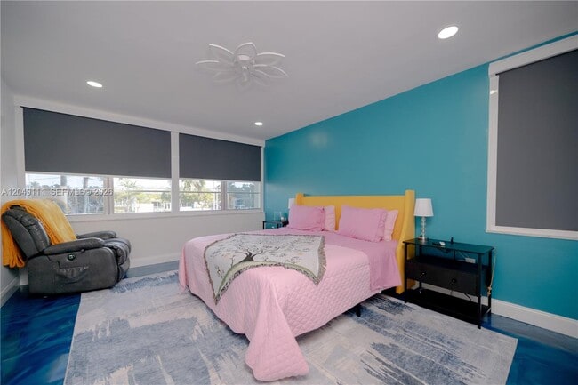 Building Photo - 1551 NE Miami Gardens Dr