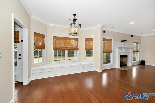 Building Photo - 4706 Old Maple Ct