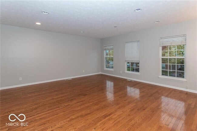Building Photo - 11840 Harvard Ln