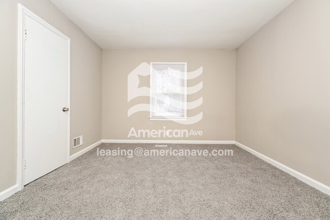 Building Photo - 531 Rogers Dr