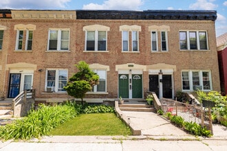 Building Photo - 3625 S Emerald Ave