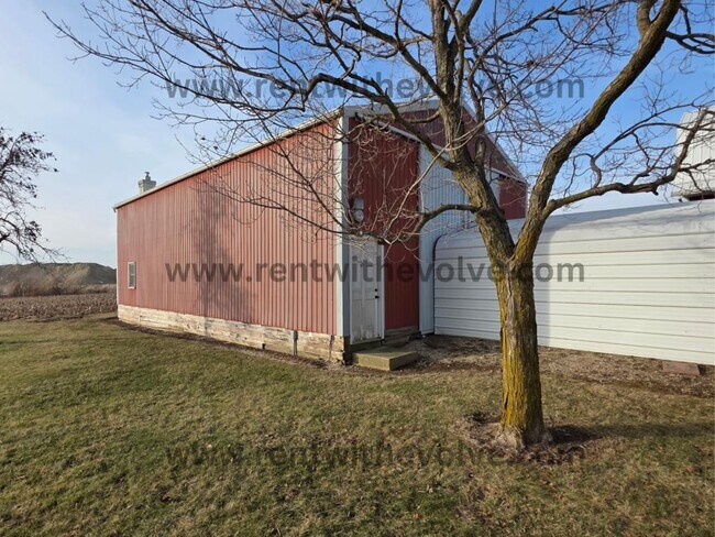 Building Photo - 1854 IN-28