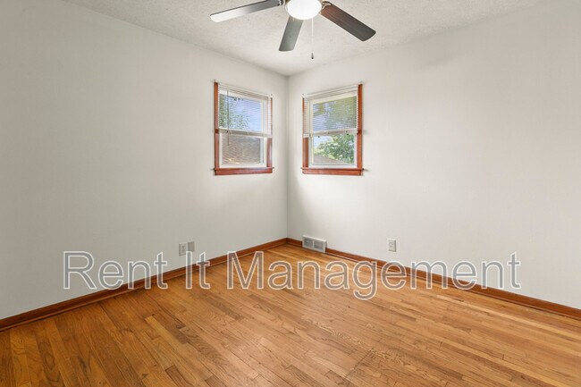 Building Photo - 5416 Browne St