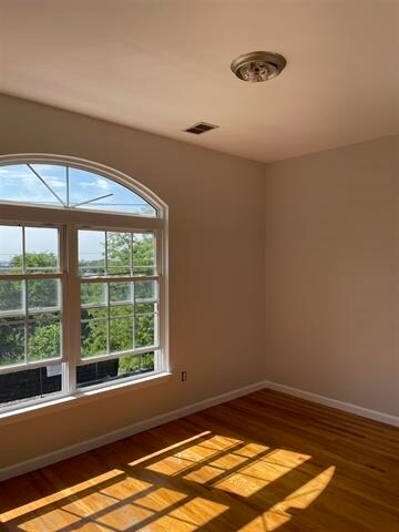 Building Photo - 289 Arlington Ave