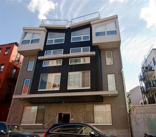 Building Photo - 557 2nd St
