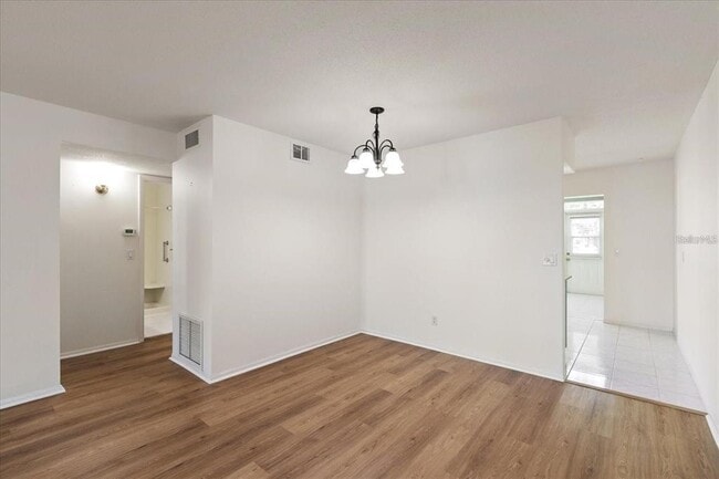 Building Photo - 2447 Ecuadorian Way