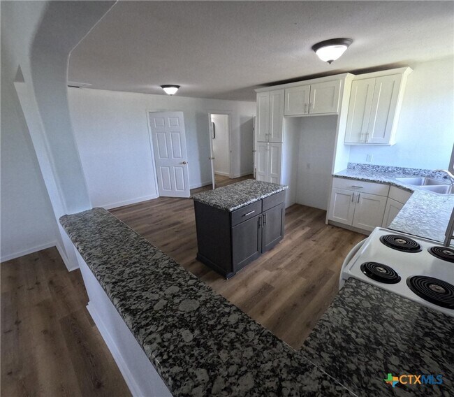 Building Photo - 7296 FM 234