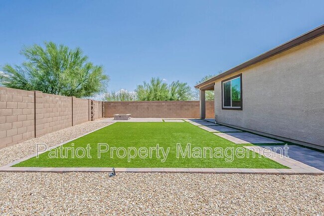 Building Photo - 25930 N Langley Dr