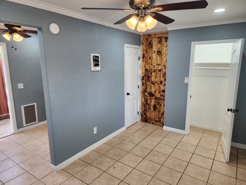 Building Photo - 717 S Pine St