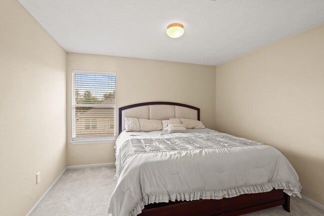 Building Photo - 19115 Golden Heath Ln